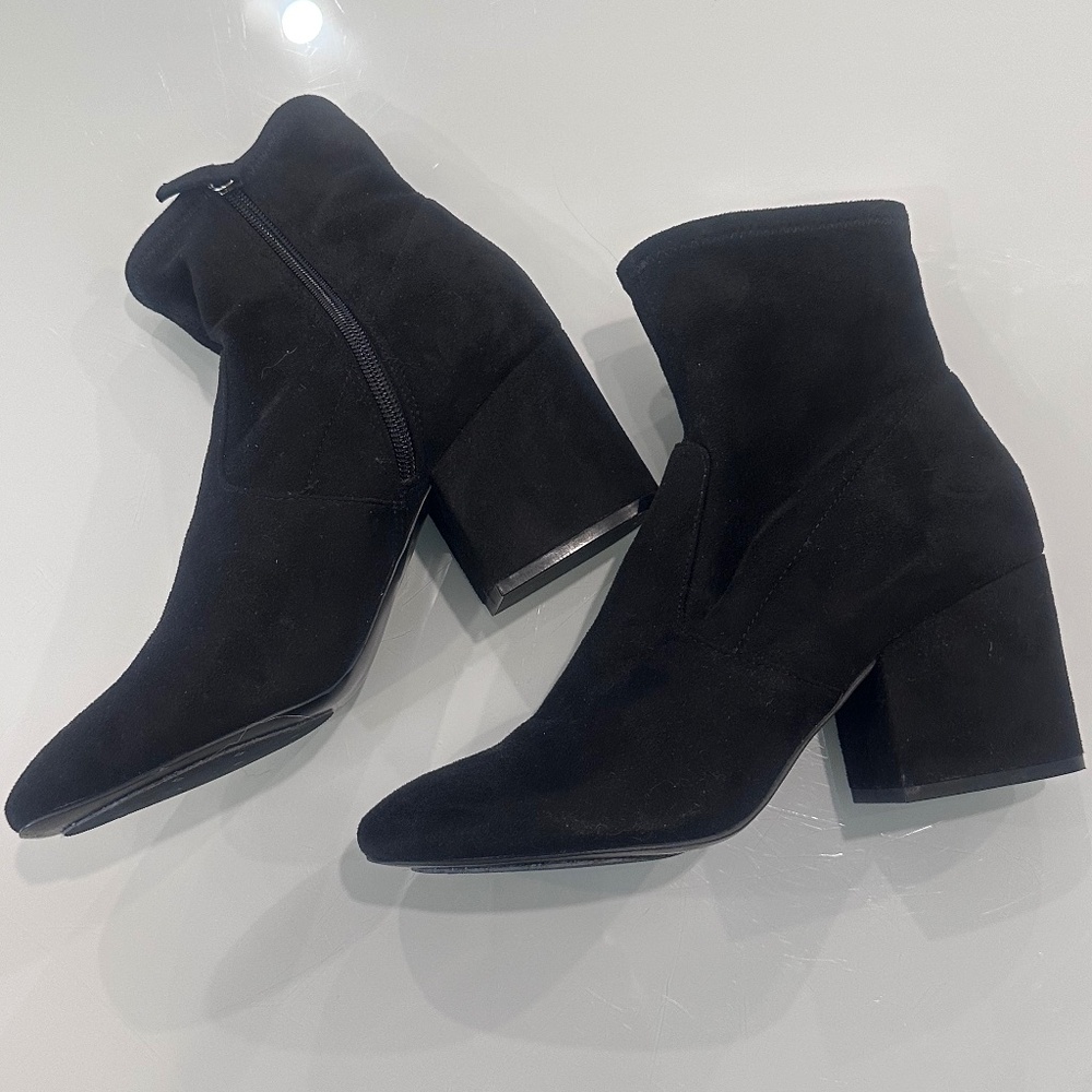 New Steve Madden Iberia Black Ankle boots Size 8.5